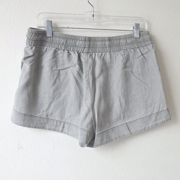 Express Grey Casual Shorts - Picture 5 of 5